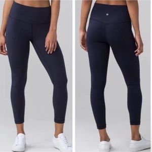 Like new size 8, 28” navy blue lululemon leggings